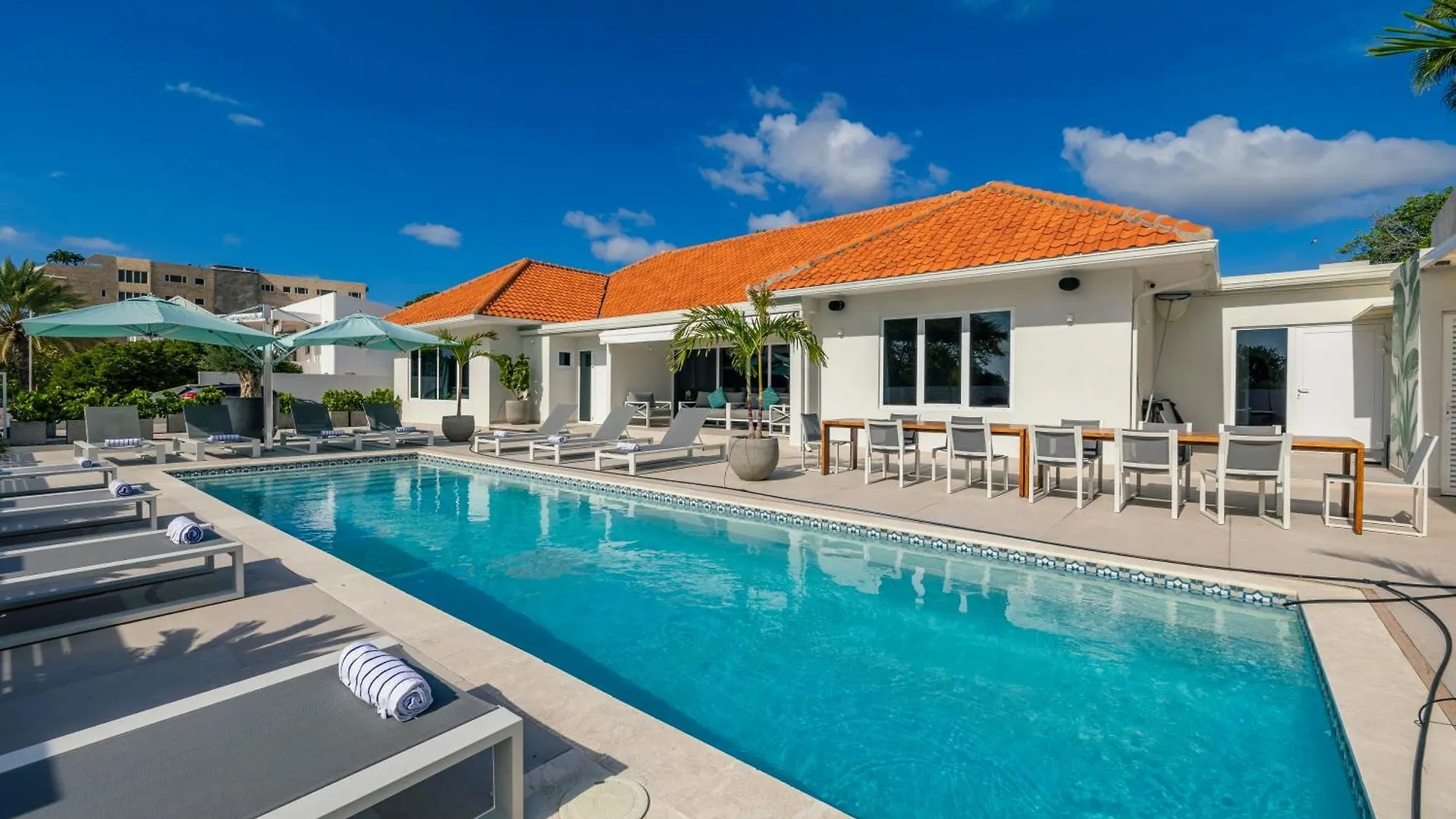 Lux 10Br 10Ba Pool Beach Front Villa Playa By Bocobay Oranjestad